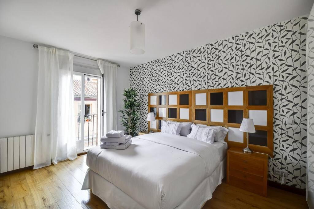 Big Stylish And Modern Apartment In Madrid Centre Exteriér fotografie