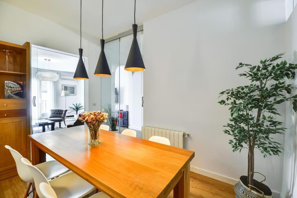 Big Stylish And Modern Apartment In Madrid Centre Exteriér fotografie